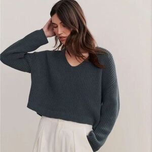 Jenni Kayne Cropped Cabin Sweater Size Small  Green V Neck
